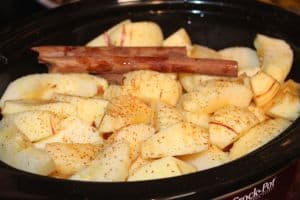 Applesauce in crockpot